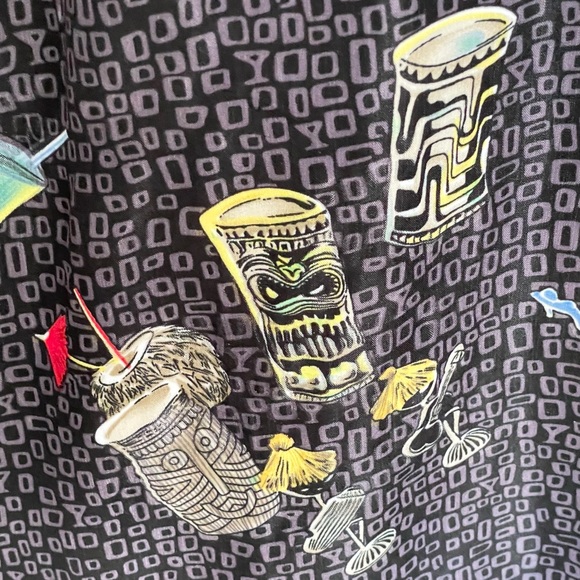 Ferugini Hawaiian Tiki Cocktail Graphic Casual Button Down Shirt Men’s size XL - Picture 4 of 9